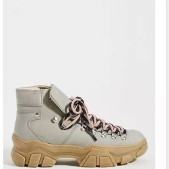 Anthropologie Shoes - NWOT Anthropologie Size 8 US (38UER) Hiking shoes